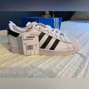 Adidas Superstar Sneakers